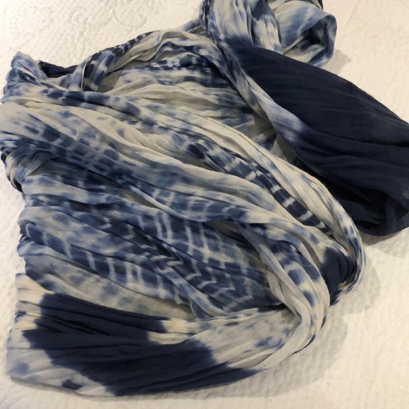 Accessories - Tie-dye blue and white infinity scarf